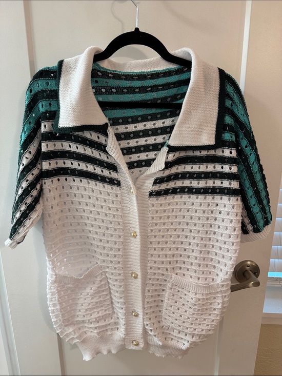 Sweaters - Pearl-Button White Knit Cardigan with Openwork Stitch